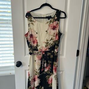 Perceptions Black Cream Floral Dress size 14